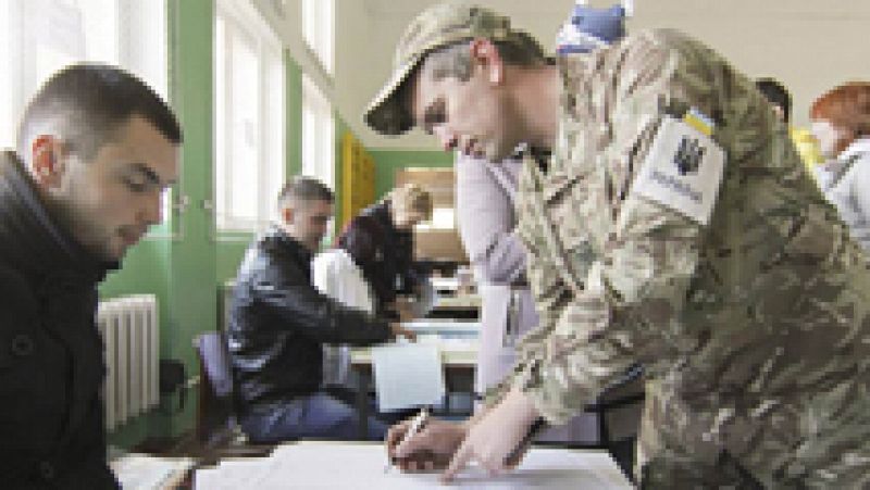 Ucrania celebra elecciones con el boicot del este prorruso