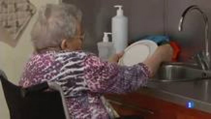 L'Informatiu - Prendre decissions fa més feliç a la gent gran