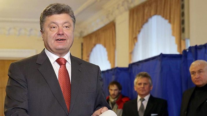 Telediario 1 - Ucrania celebra elecciones legislativas