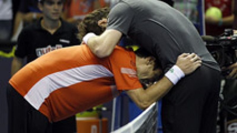 Un partido ingobernable y una bellta batalla fue la final del Valencia Open, en el que Andy Murray acabó ganando al español Tommy Robredo.