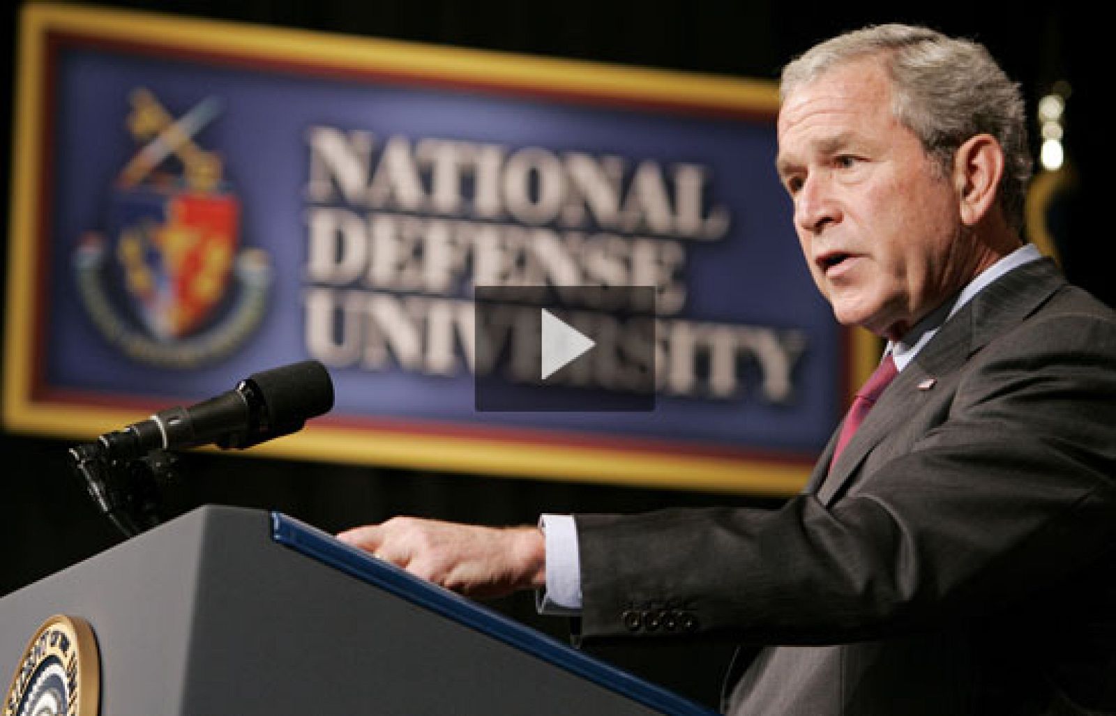 En el discurso pronunciado por Bush en la Universidad Nacional de Defensa ha declarado ser optimista sobre la situación en Irak, lo que permitirá reducir el contingente de tropas desplegadas allí. En los próximos meses regresarán unos 8.000 soldados sin ser reemplazados.