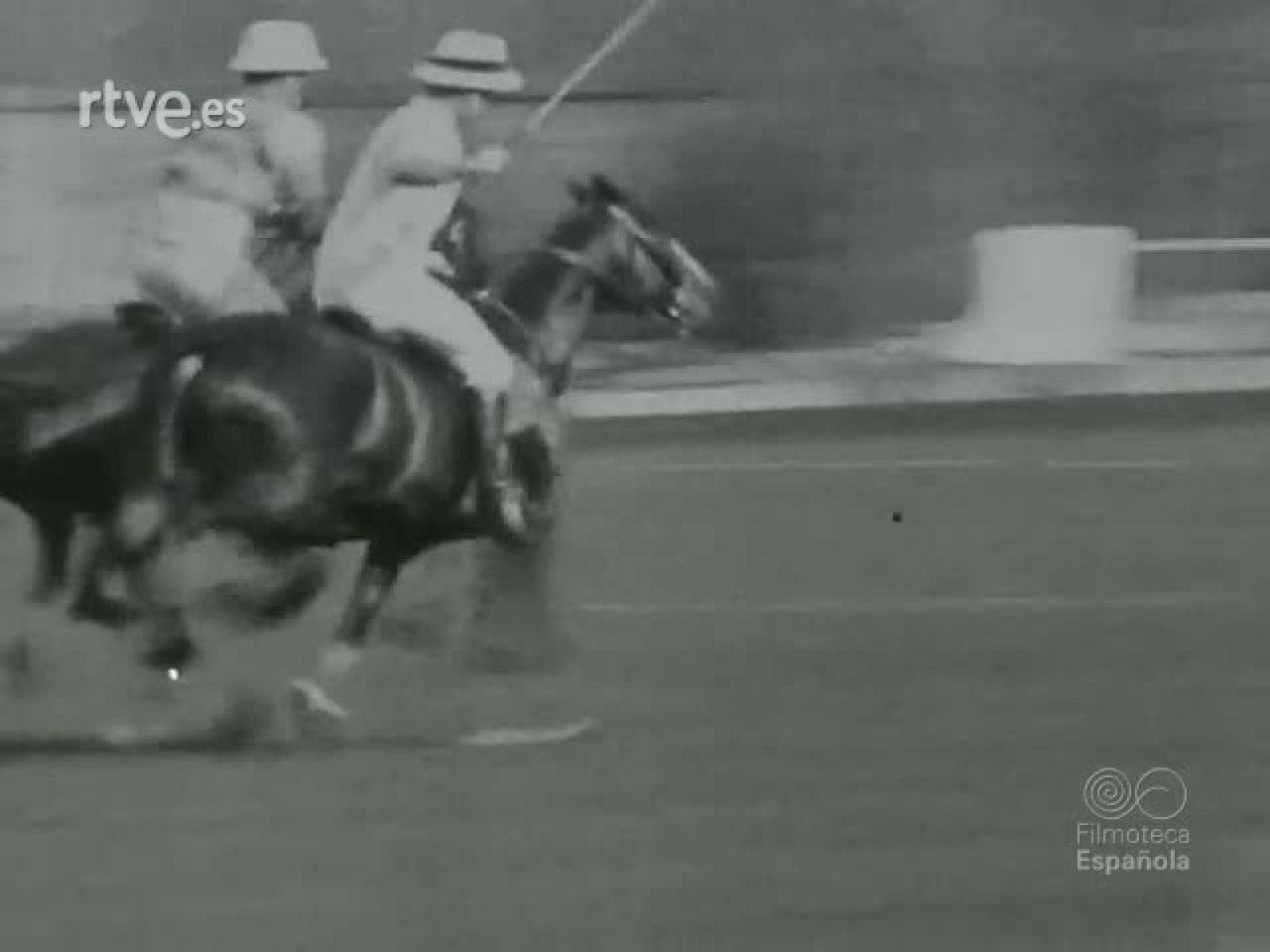 ALFONSO XIII JUGANDO AL POLO - Archivo Real (Alfonso XIII) | Ver