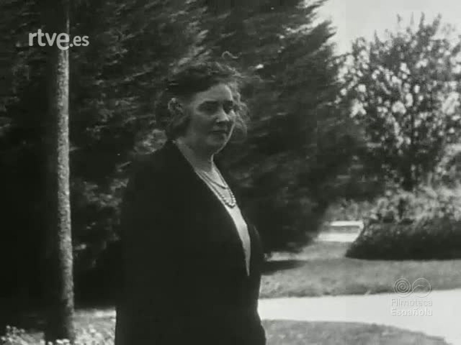 PARQUE DE CIGUEÑAS EN SANTANDER - Archivo Real (Alfonso XIII) | Ver