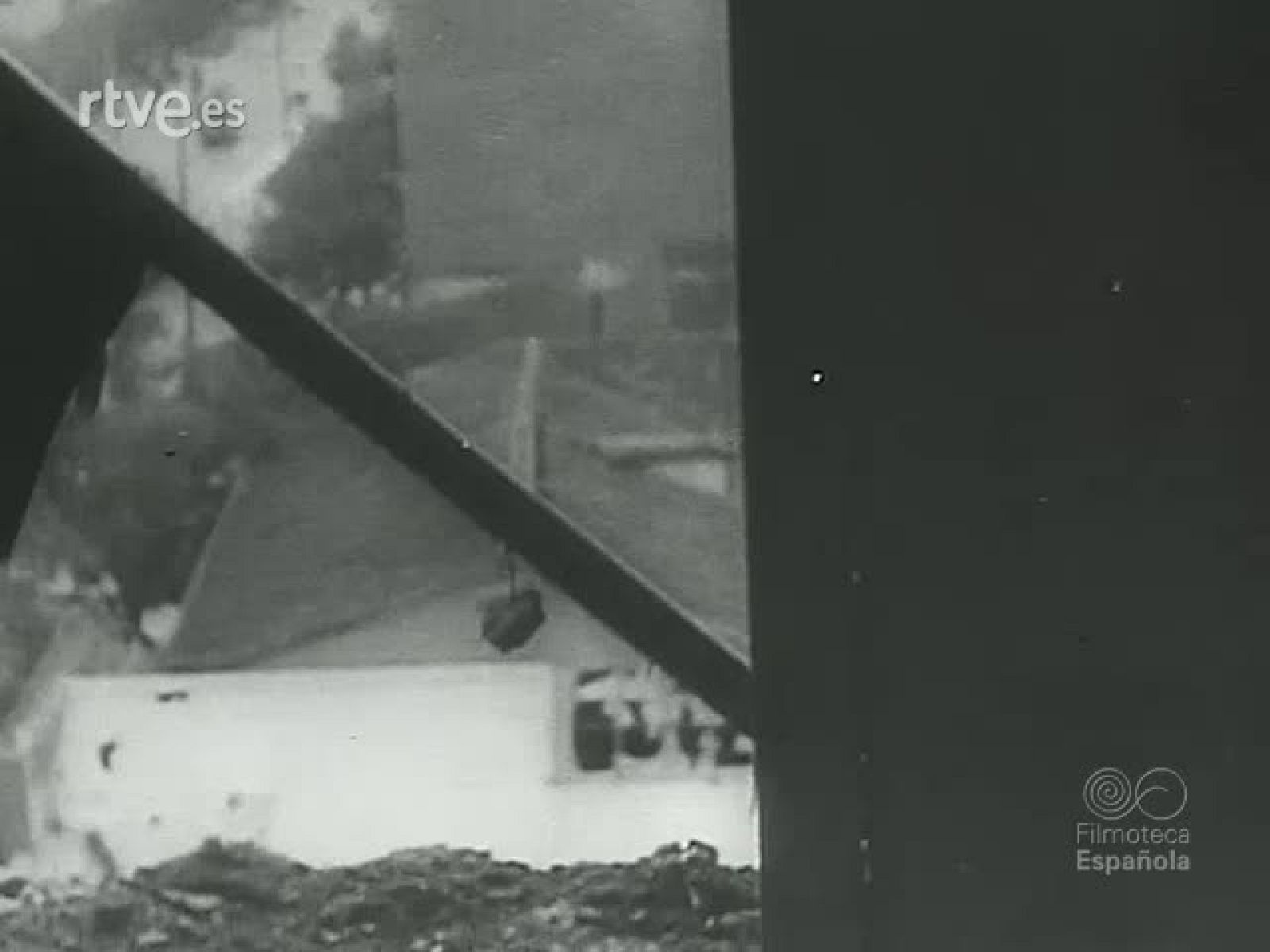 TEJADOS HUNDIDOS | Ver