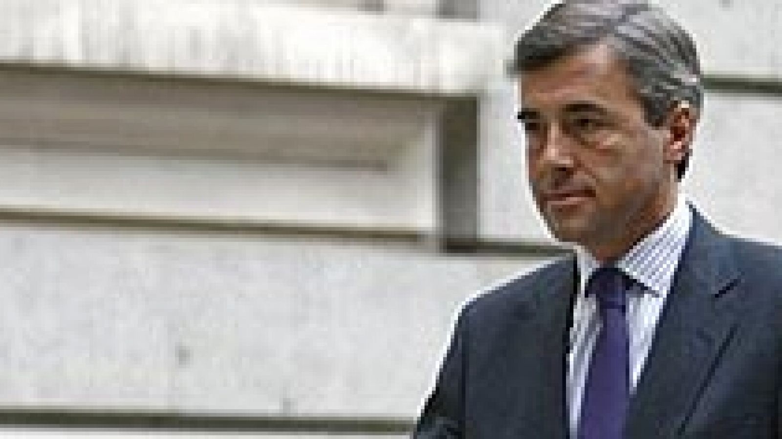 Acebes comparece como imputado por presunta apropiación indebida en el 'caso Bárcenas' - Informativo 24h | Ver