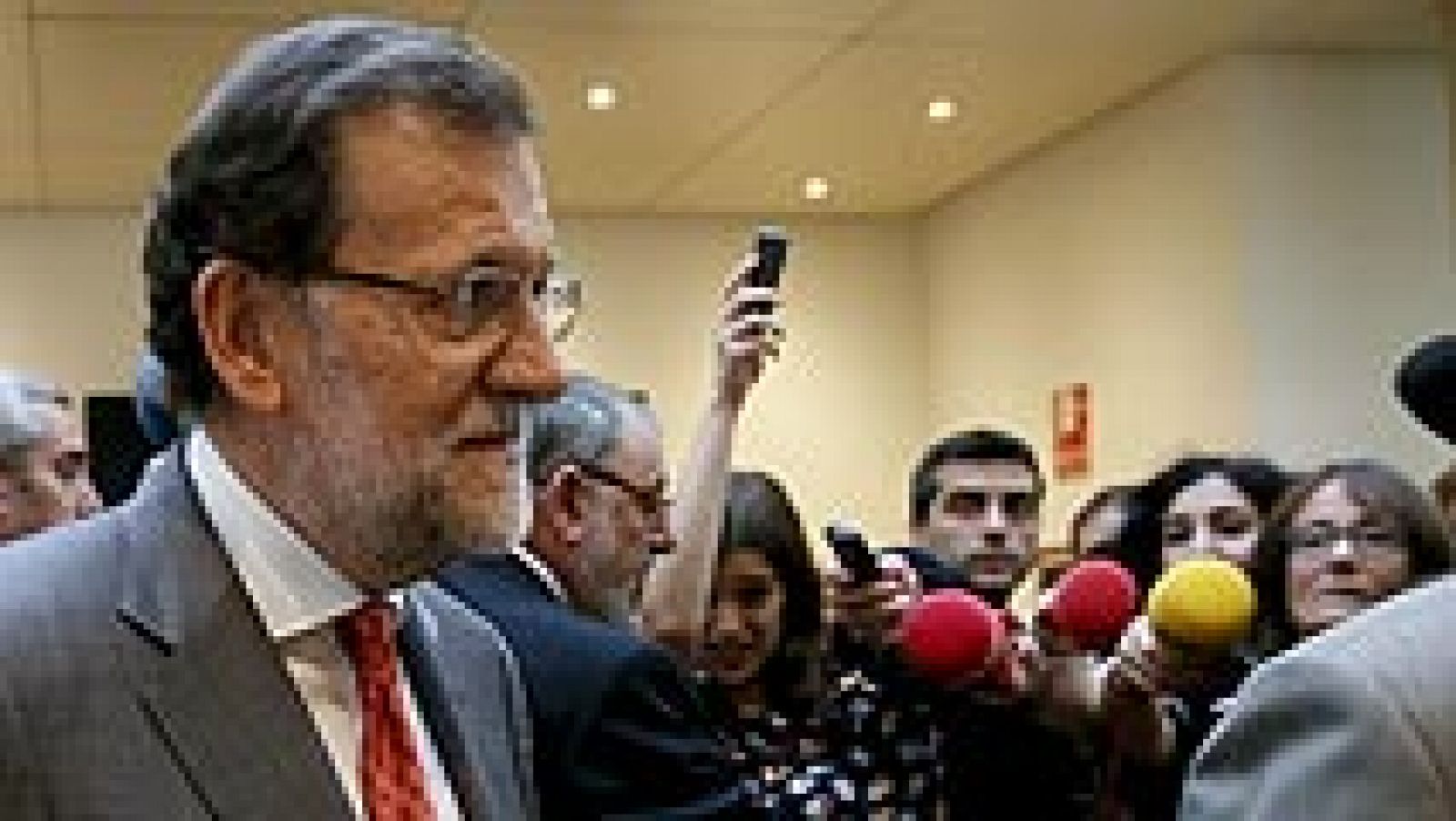 Informativo 24h: Rajoy pide "perdón" por los últimos casos de corrupción | RTVE Play