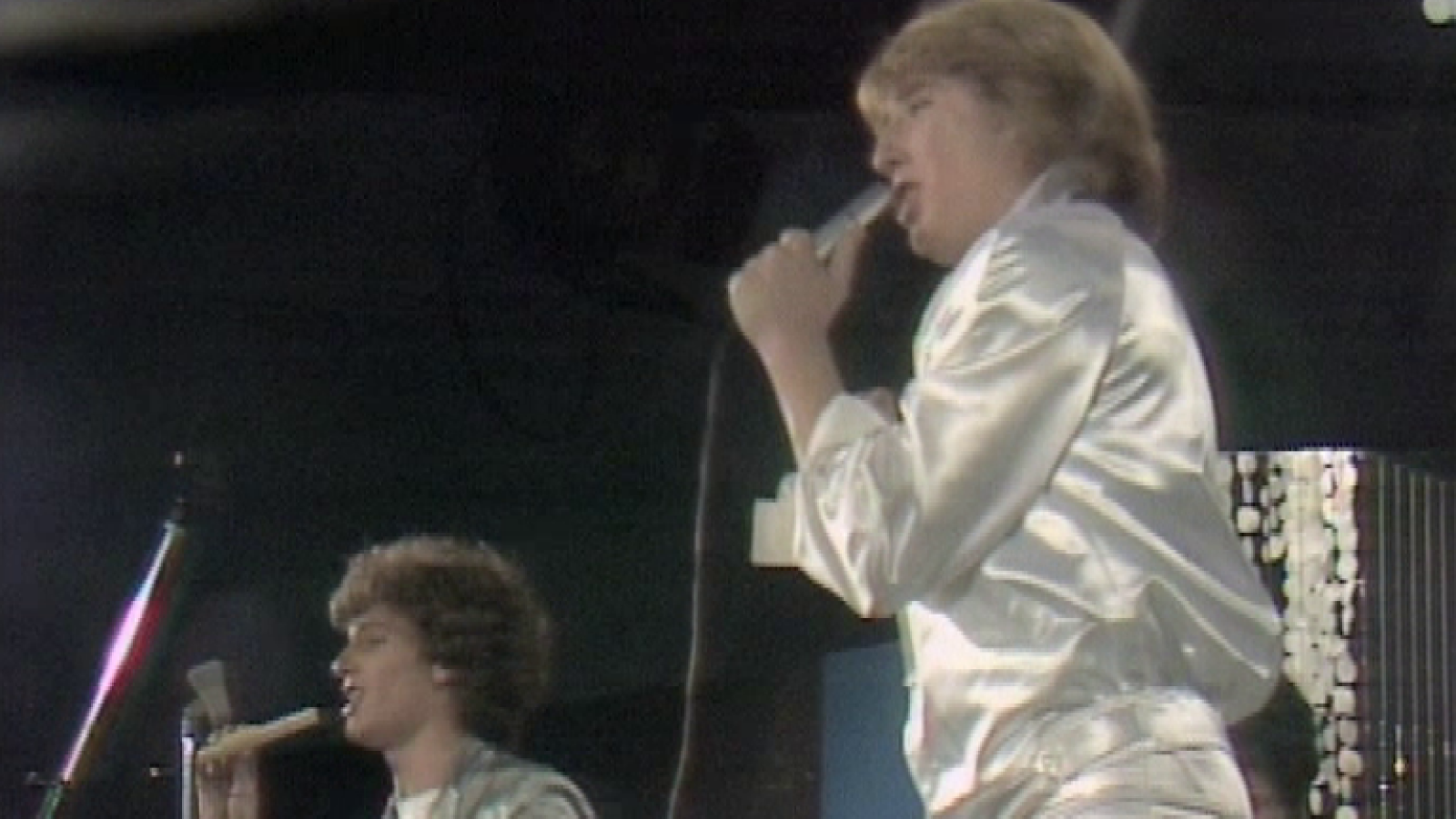 Cachitos de Hierro y Cromo: Los Pecos 'Llovía'