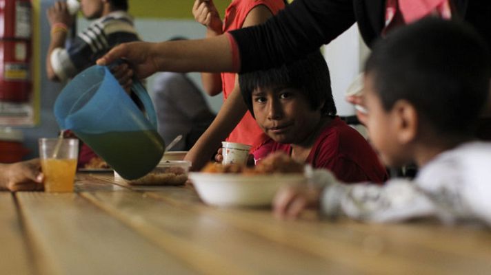 Telediario 1 - Aumentan las desigualdades entre ricos y pobres