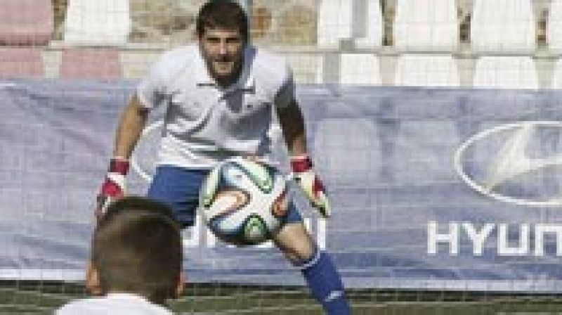 Casillas quiere ver al Madrid líder "antes de Navidad"