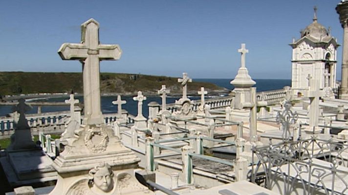 Telediario 1 - Cementerios curiosos, repletos de misterio, de arte o vida