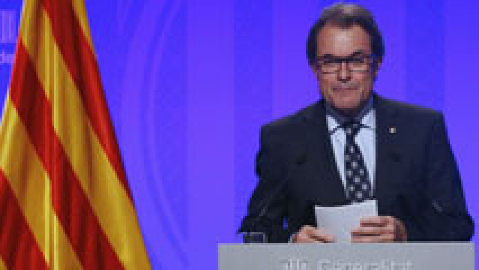 Mas anuncia que Cataluña sigue adelante con la consulta alternativa del 9N pese al recurso del Gobierno