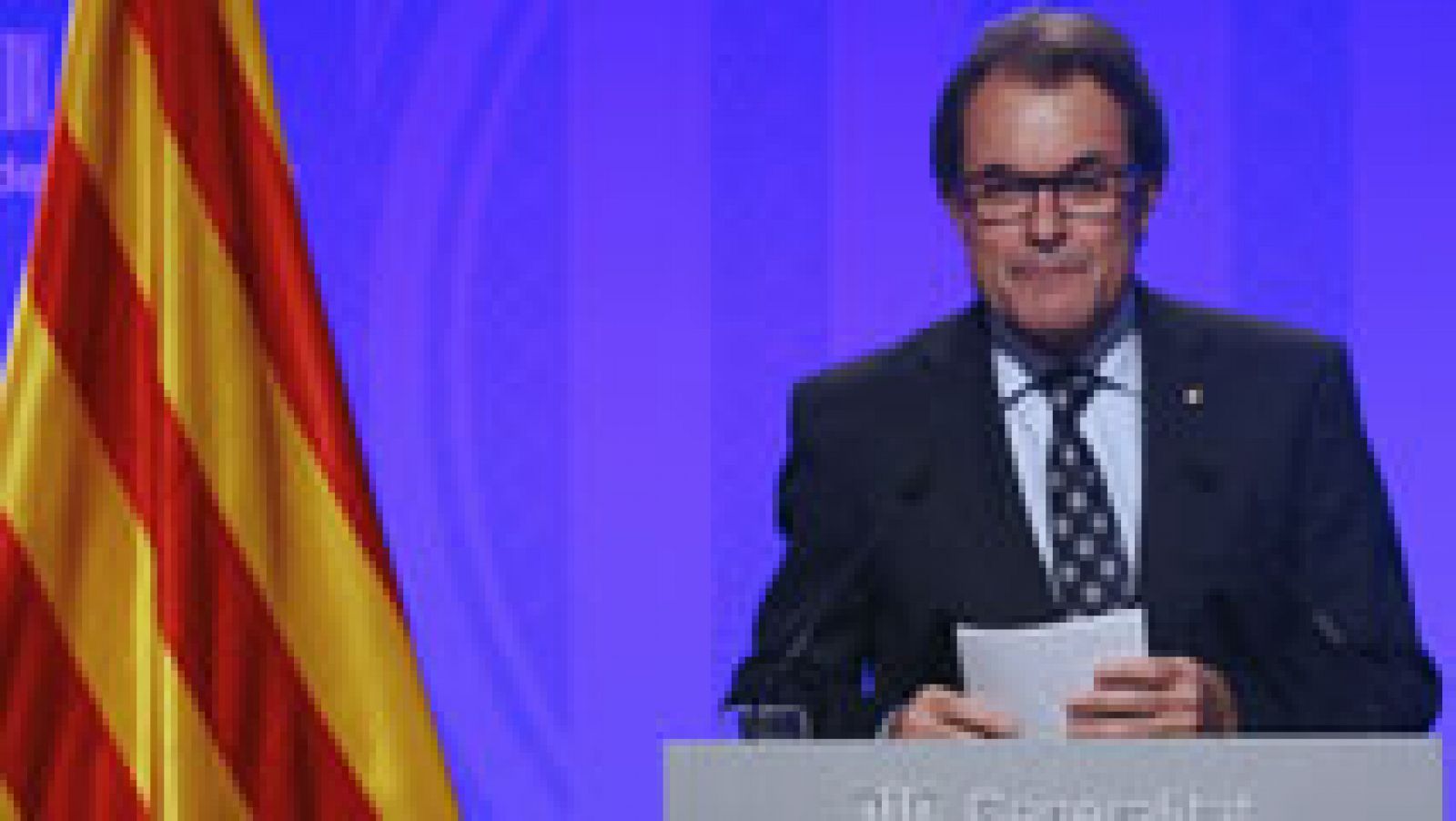 Mas anuncia que Cataluña sigue adelante con la consulta alternativa del 9N pese al recurso del Gobierno 