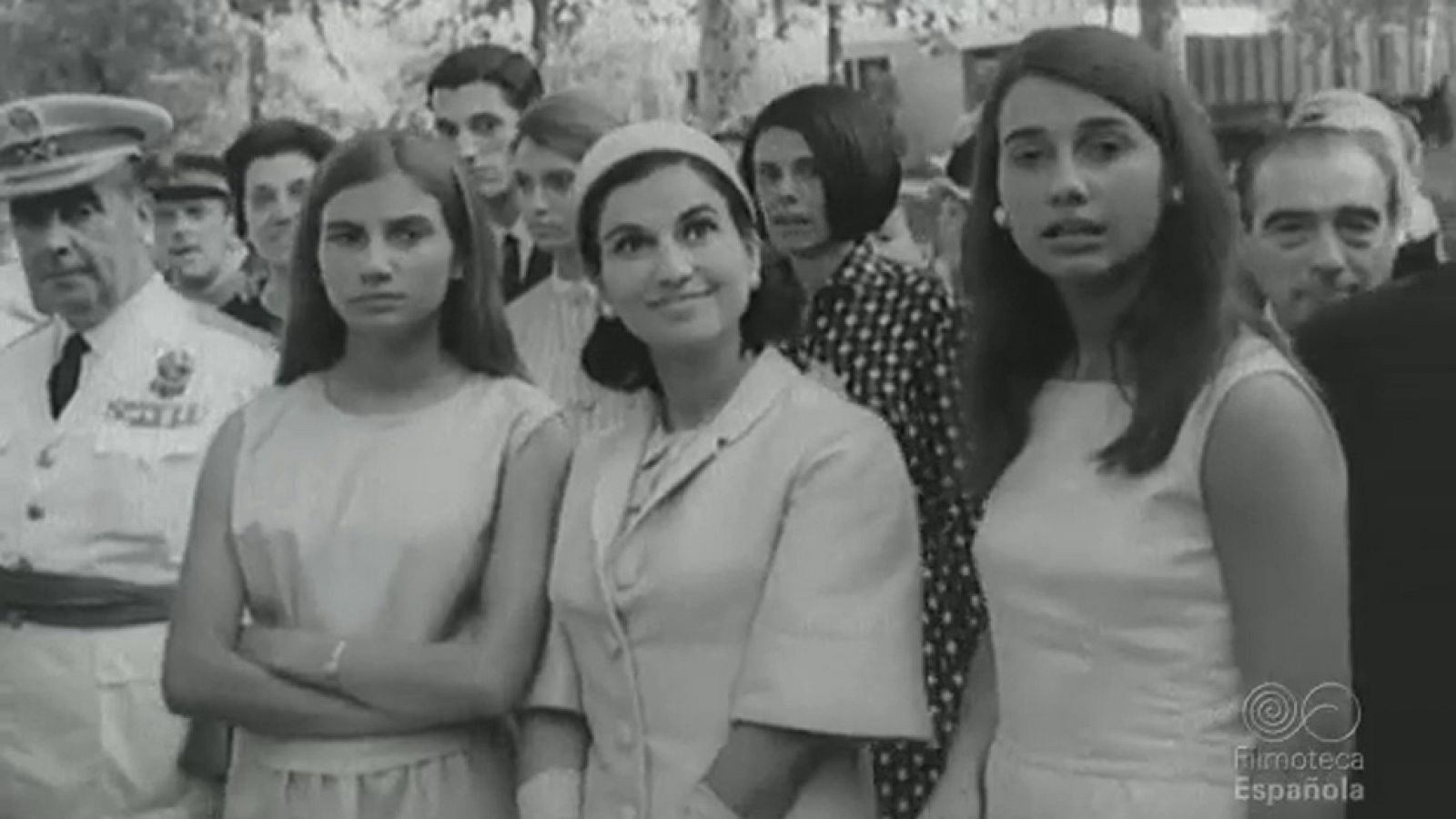 BARCELONA. ERA FRANCO 1939 - 1975. LA CULTURA - Documentales Blanco y Negro | Ver