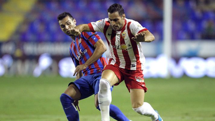 Fútbol - Levante 2 - Almería 1