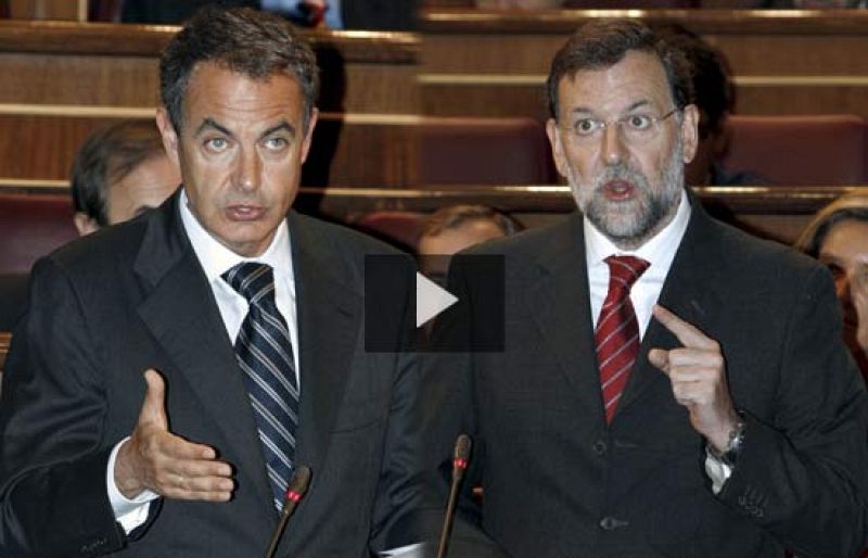 El presidente del Gobierno reconoce ante una pregunta de Rajoy, en sesión de control, que las medidas contra la crisis alivian pero no solucionan los problemas de las familias y las empresas 