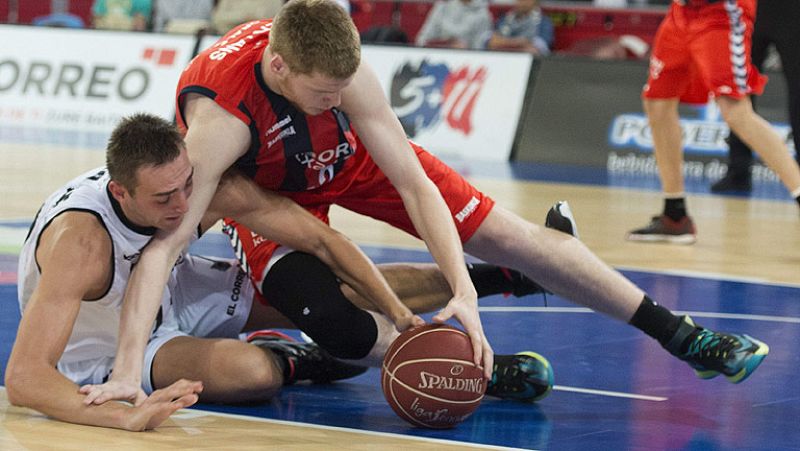 El Baskonia mostró una gran superioridad en su partido contra La Bruixa d'Or Manresa, al que derrotó 87-67 apoyados en Vujavic y Bertans.