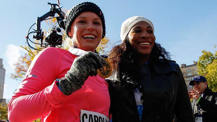 Telediario 1 - Caroline Wozniacki, feliz tras terminar el maratón de Nueva York