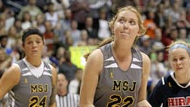 Lauren Hill, enferma terminal, cumple su sueño en el baloncesto femenino