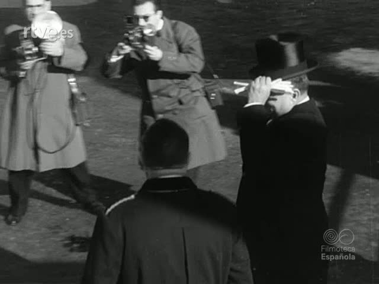 ESPAÑA Y PAKISTAN - Documentales Blanco y Negro | Ver