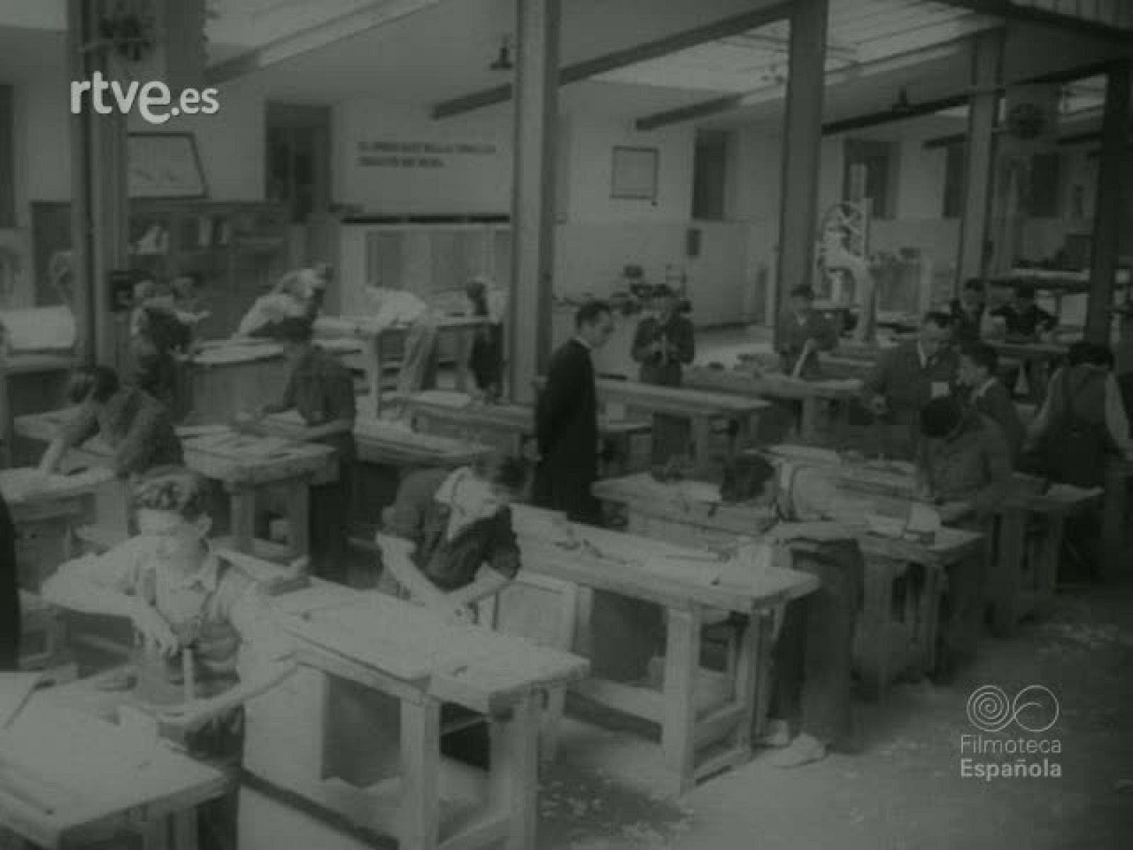 HERMANDAD LUSO ESPAÑOLA - Documentales Blanco y Negro | Ver