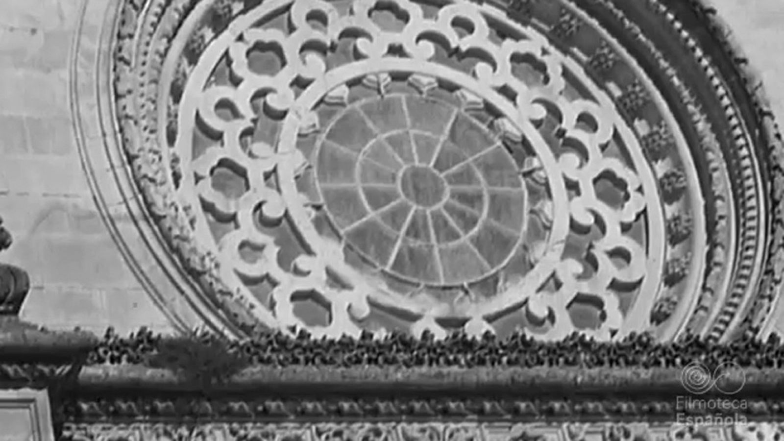 ALCOBASA Y BATALHA DOS MONASTERIOS DE PORTUGAL - Documentales Blanco y Negro | Ver