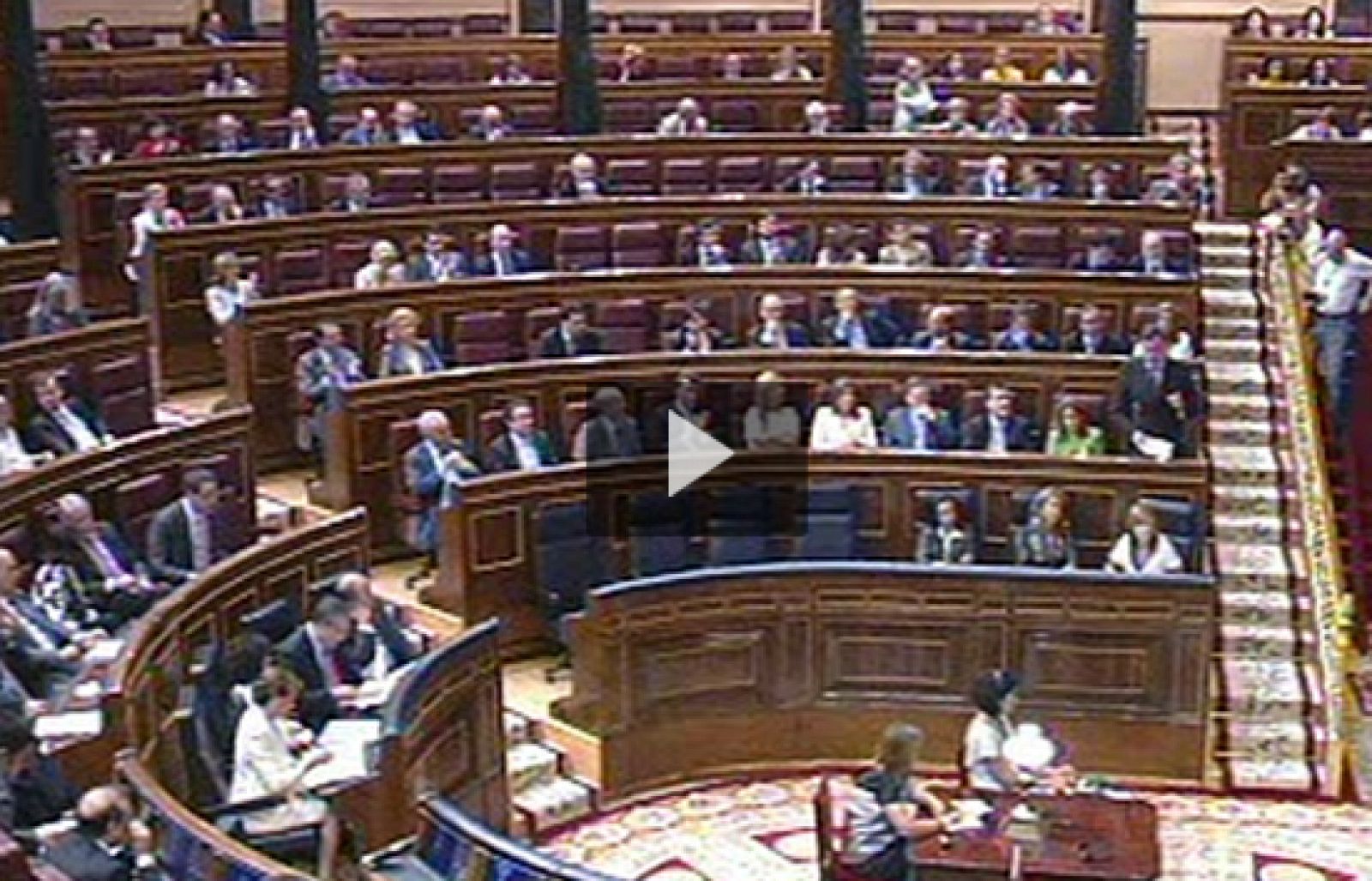 Zapatero y Rajoy han continuado hoy el debate sobre la crisis económica en la sesión de control | Ver