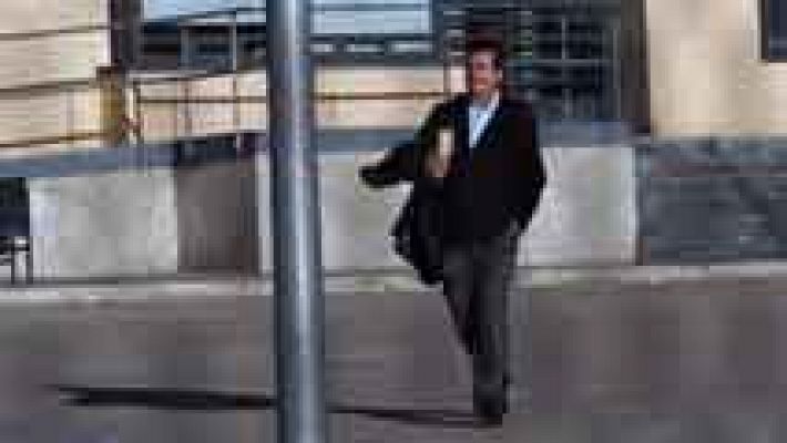 Telediario 1 - PSOE, IU y UPyD critican el tercer grado a Jaume Matas