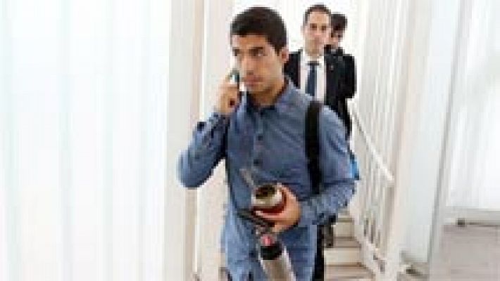 Telediario 1 - El Ajax, el mejor rival para el debut de Suárez en Champions