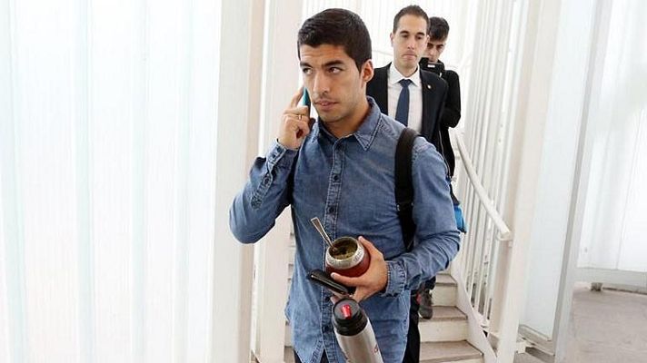 Telediario 1 - El Ajax, el mejor rival para el debut de Suárez en Champions