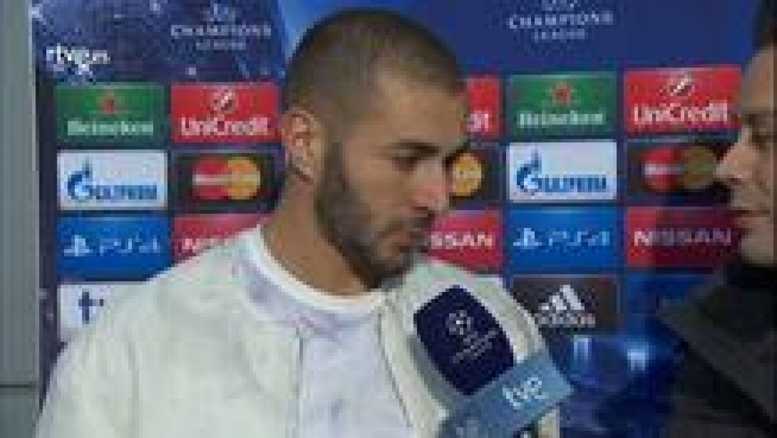Benzema: "Disfrutamos mucho en el campo" | Ver
