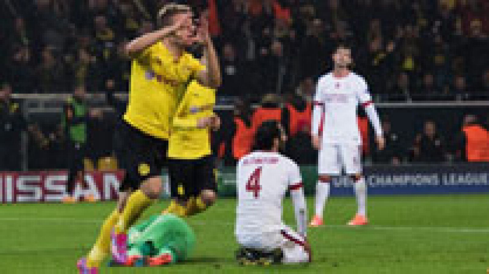 El Borussia Dortmund aseguró su clasificación a octavos de final con una goleada por 4-1 ante el Galatasaray que, de paso, le permite olvidar por una noche las penas que vive en la Bundesliga en donde ocupa una de las casillas del descenso.