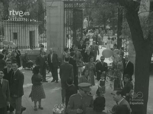 Documentales Blanco y Negro - UN DIA EN MADRID