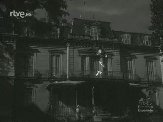 Documentales Blanco y Negro - VERANO 1947 EN SAN SEBASTIAN