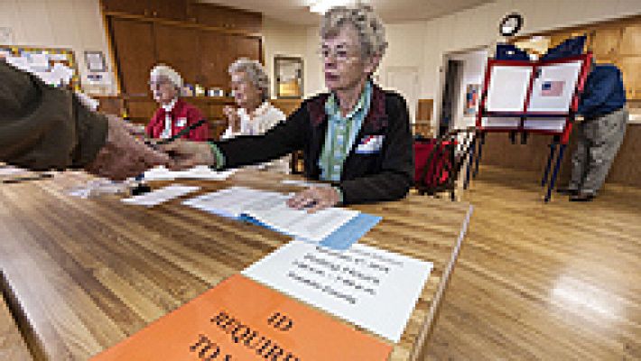 Telediario 1 - Telediario matinal en 4 - 05/11/14