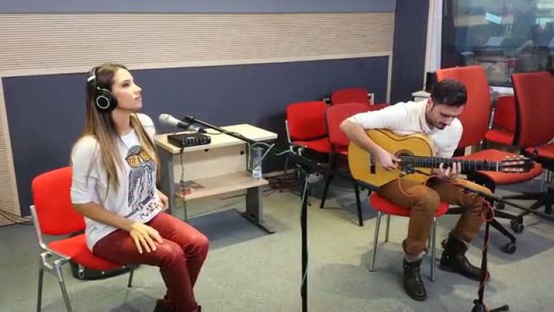 Las mañanas de RNE - India Martínez interpreta en acústico el tema "Niño sin miedo" - Ver ahora