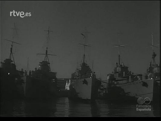 Revista Imágenes - MANIOBRAS NAVALES