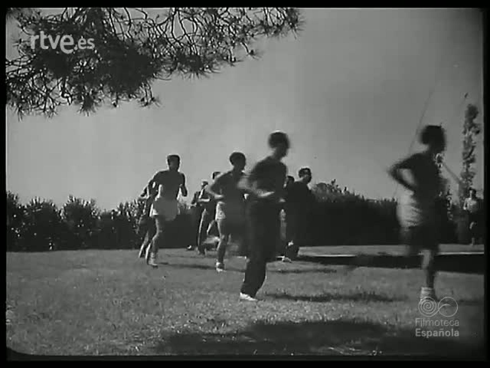 FINAL DE FUTBOL 1946 - Revista Imágenes | Ver