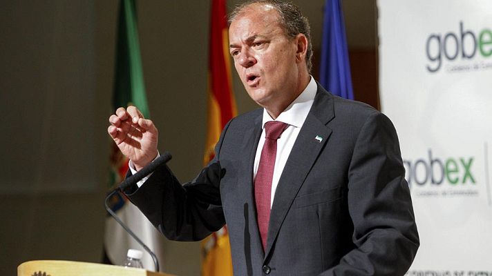 Informativo 24h - Monago asegura que paga "de su bolsillo" sus viajes privados