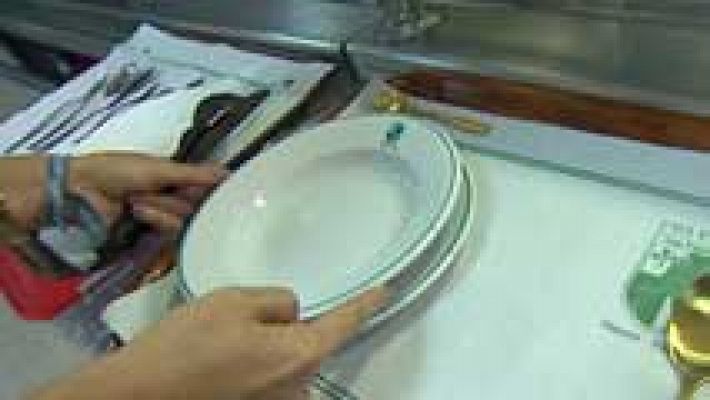 Telediario 1 - Crecen los casos de alimentos en mal estado en comedores