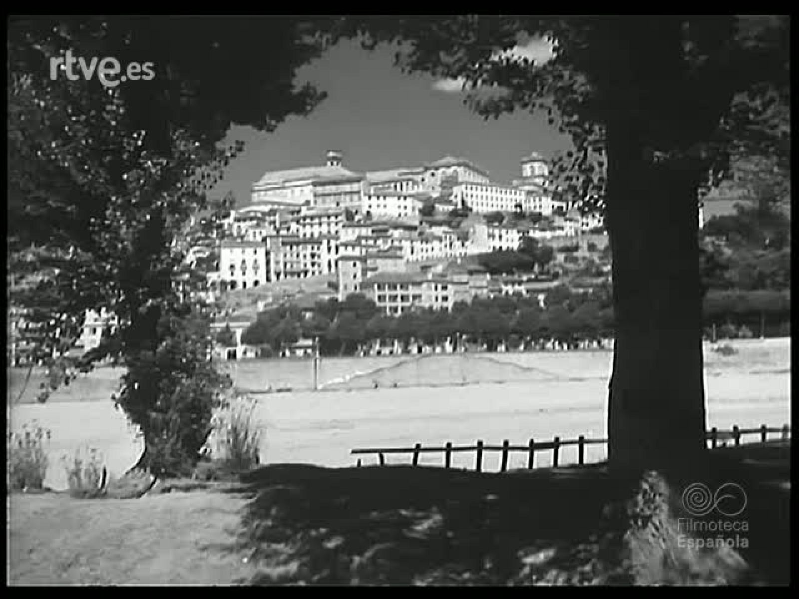 LA ROMANTICA COIMBRA - Revista Imágenes | Ver