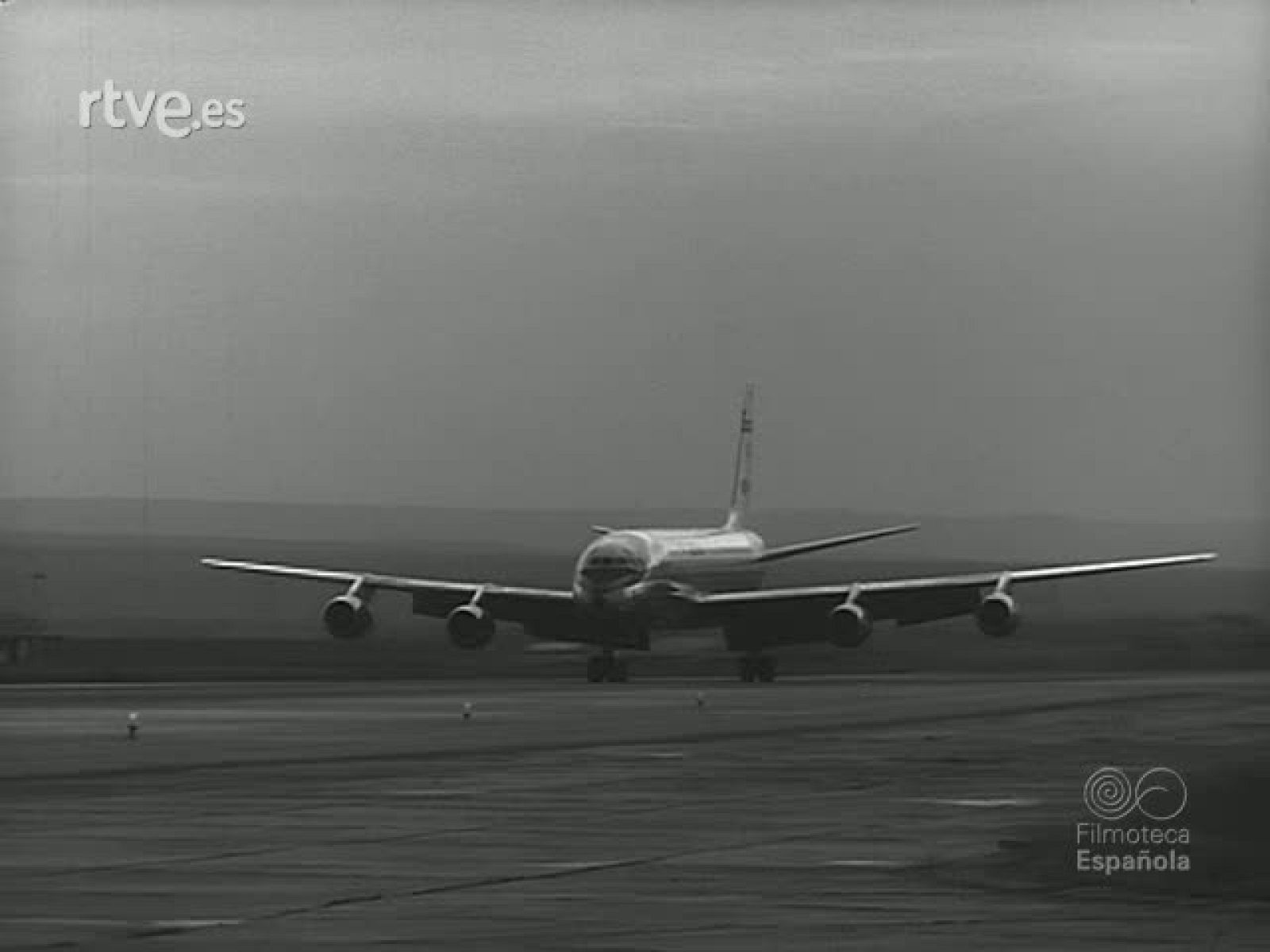 VIAJE POR UN AVION - Revista Imágenes | Ver