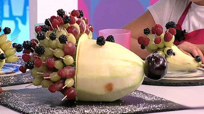  - Puercoespín de pera con permanente de uvas