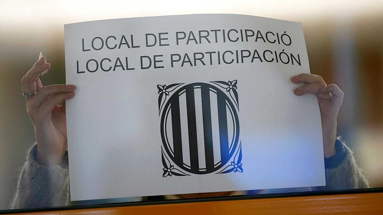 La Fiscalía investiga si la utilización de edificios públicos en la consulta supondría delito