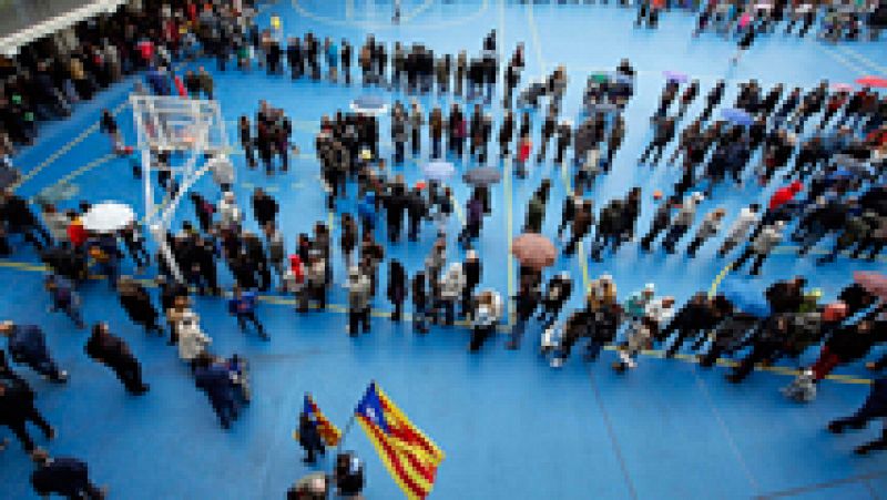 Telediario 1: casi dos millones de personas habían votado a las 6 | rtve play