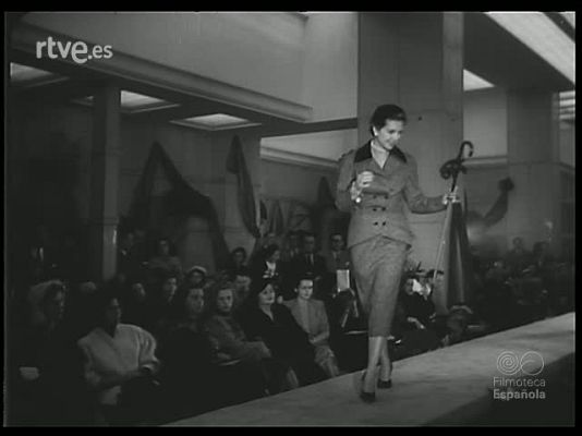 Revista Imágenes - CREACIONES DE LA ELEGANCIA