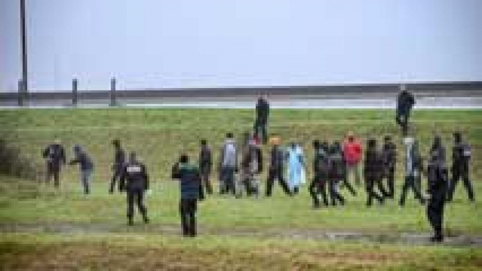Telediario 1: Tensión en el paso de Calais | RTVE Play