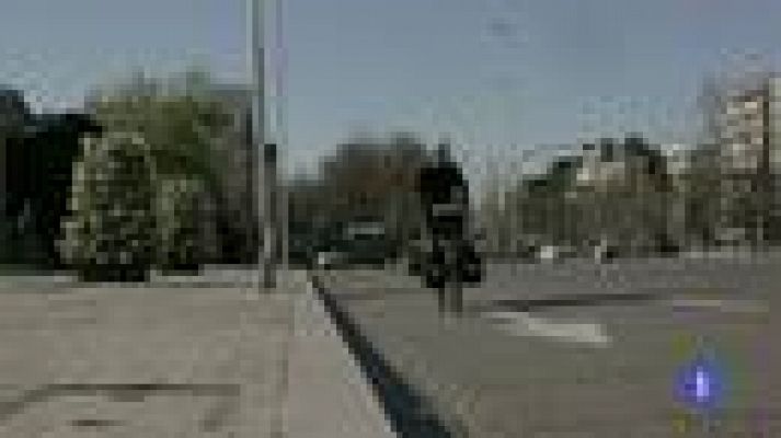 Telediario 1 - En bici hasta India a favor de los niños Anantapur