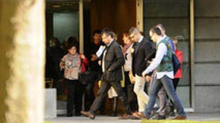 Telediario 1 - Una treintena de detenidos en la Operación Enredadera