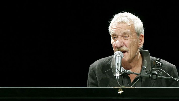 Telediario 1 - Paolo Conte presenta su disco "Snob" en Barcelona