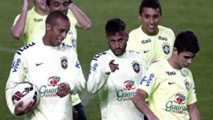 Telediario 1 - Brasil probará con Luiz Adriano ante una Turquía que quiere resurgir